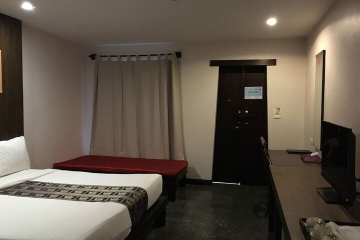 Room 6 of 78