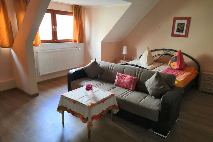 Room 9 of 41
