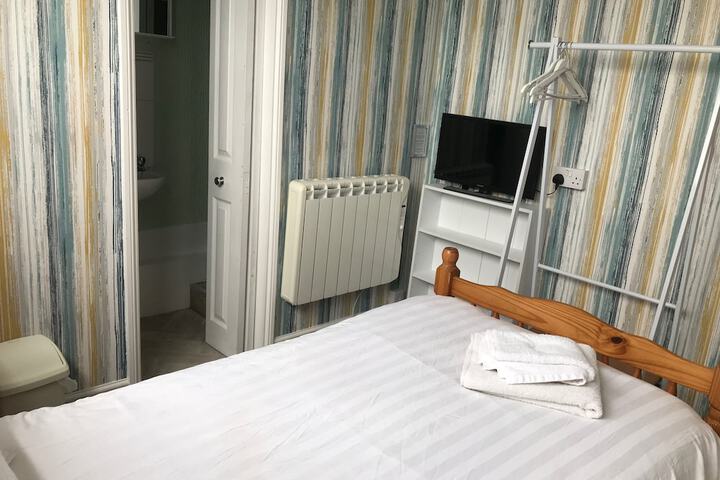 Room 16 of 92