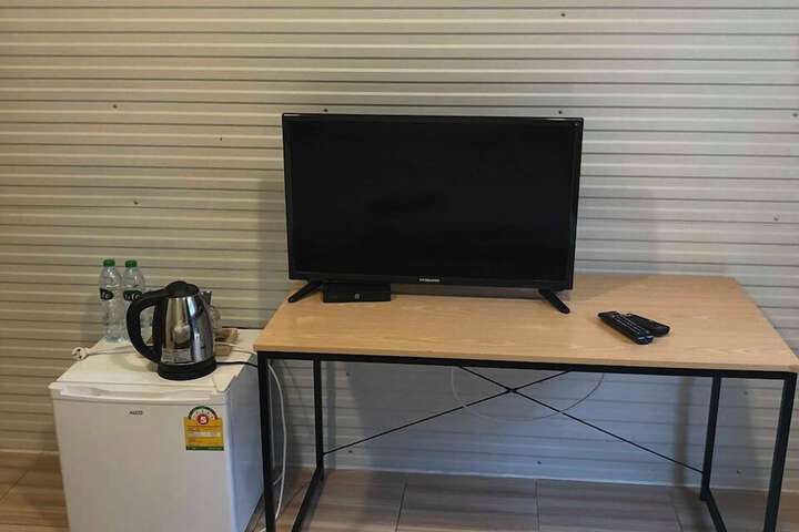 Room 5 of 13
