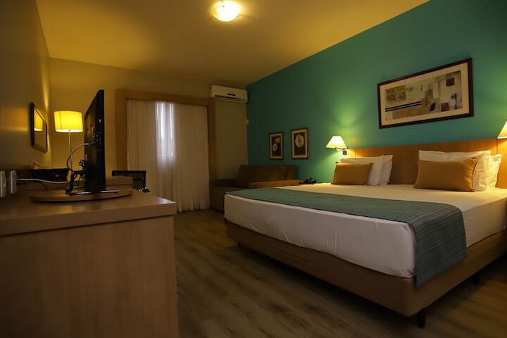 Room 5 of 37