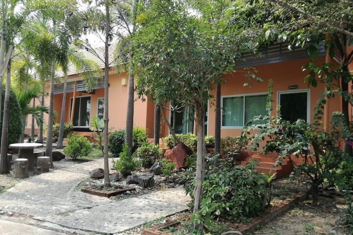 Hotel 77 of 95