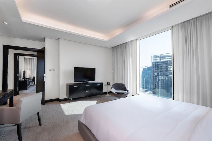 Room 33 of 218