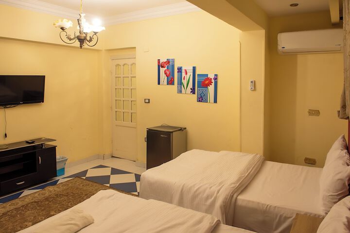 Room 49 of 95