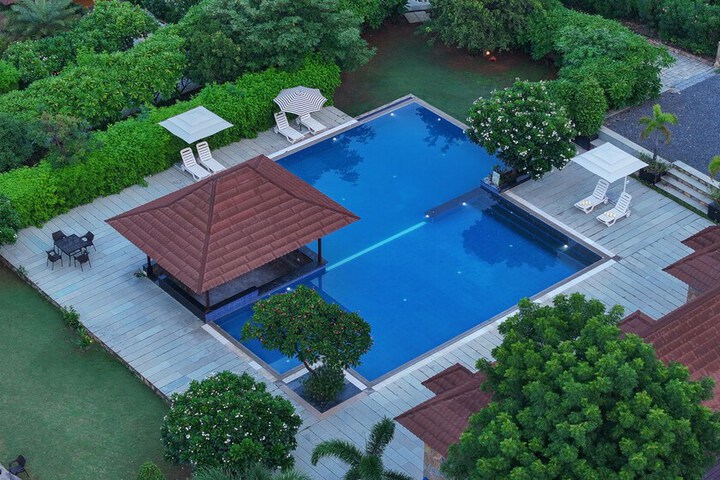 Pool 72 of 129