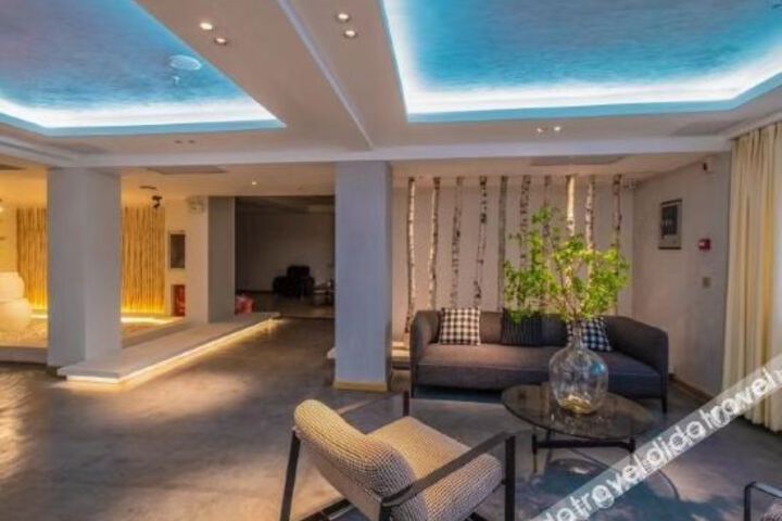Fanyue Fengxi Theme Hotel