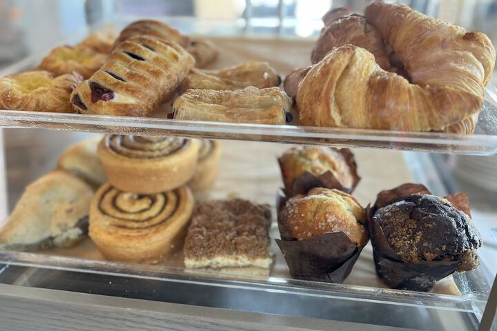 Breakfast/Coffee Service 156 of 220