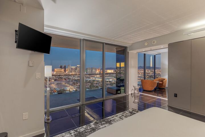 Room 204 of 484