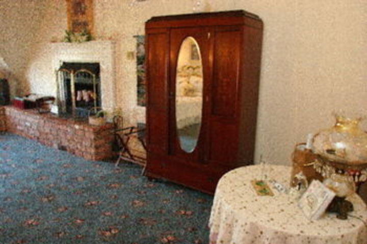 Room 55 of 68