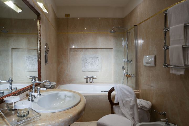 Clean Restrooms