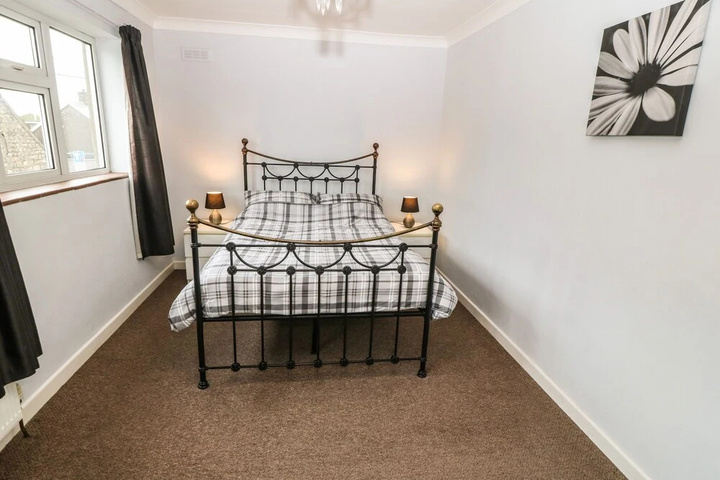 Room 5 of 20