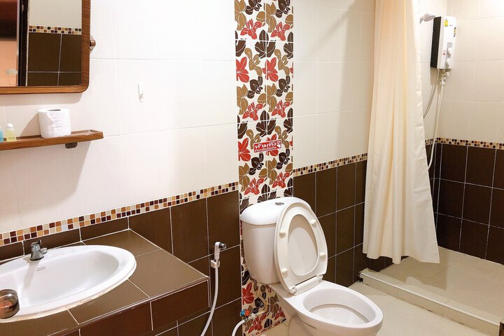 Room 21 of 29