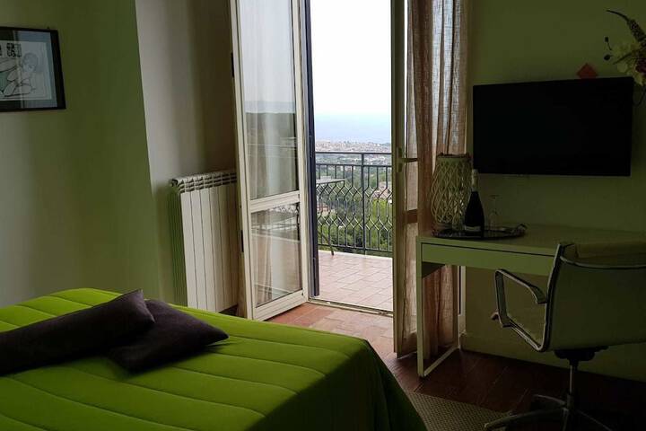 Room 14 of 70