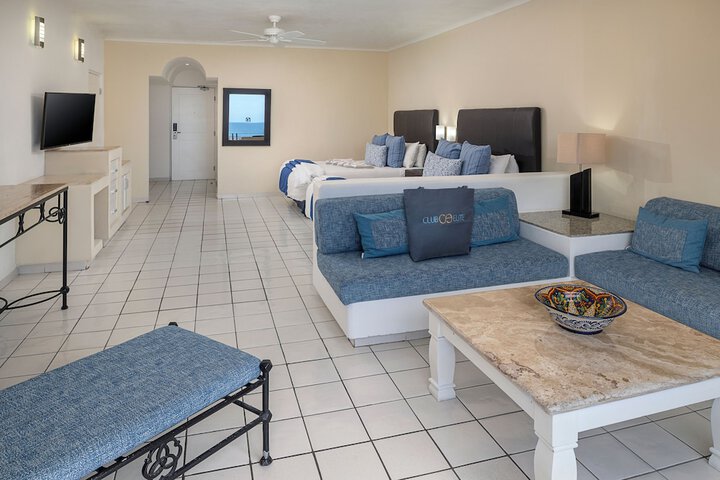 Room 15 of 118