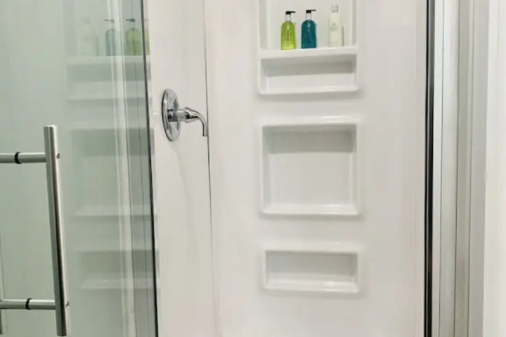 Room 8 of 15