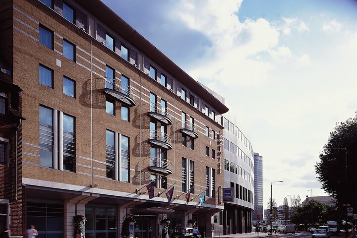 Hotel 75 of 83