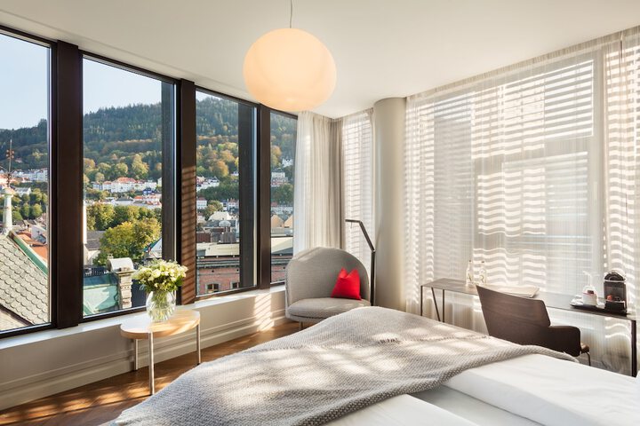Room 22 of 82