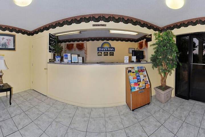 Hotel Interior 4 of 29