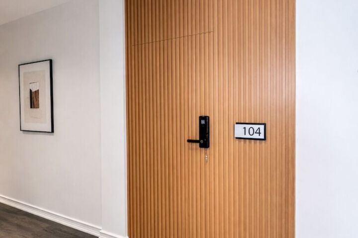 Room 18 of 70