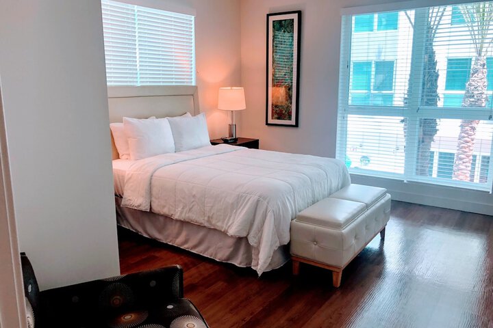 Room 6 of 61