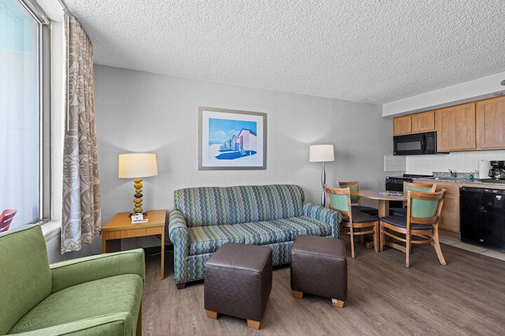 Room 15 of 35
