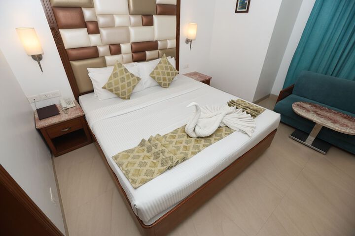 Room 15 of 24