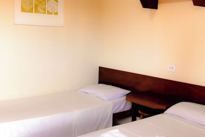 Room 3 of 35