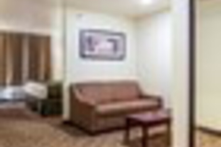 Room 41 of 108