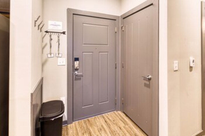 Room 119 of 283