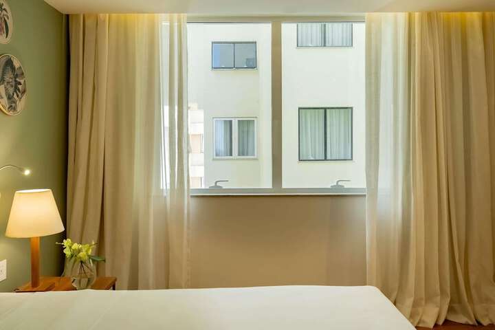 Room 60 of 162