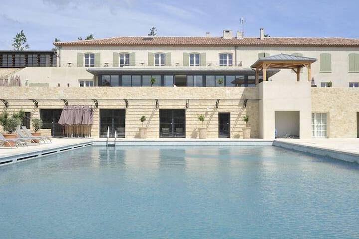 Hotel with Pool