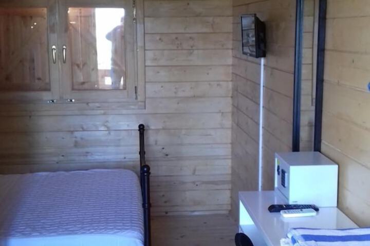 Room 8 of 49