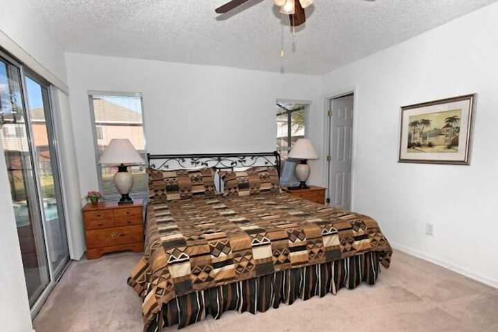 Room 7 of 31