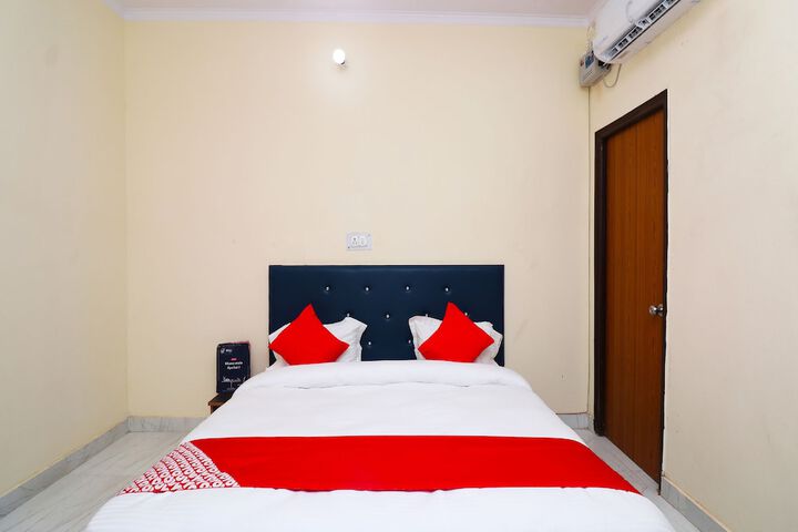 Room 16 of 21