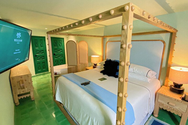 Room 12 of 149