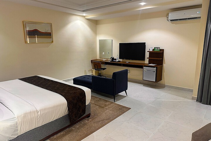Room 12 of 42