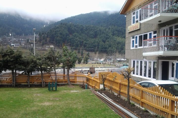 Hotel Entry