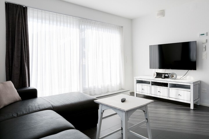 Room 16 of 31