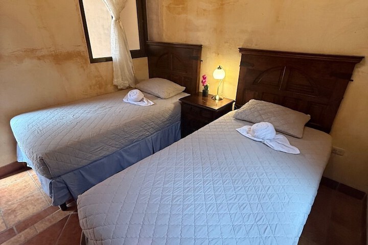 Room 6 of 30