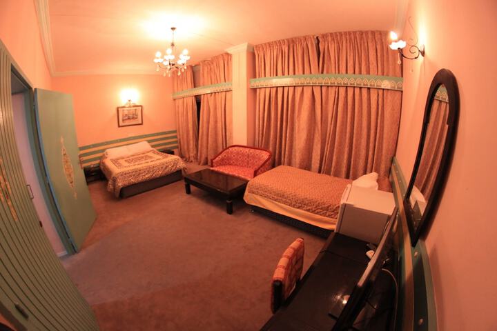 Room 30 of 61