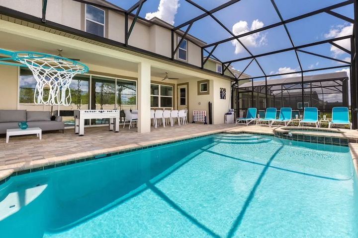 Pool 14 of 30