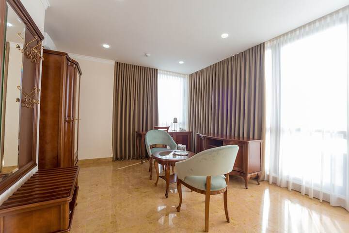 Room 15 of 49