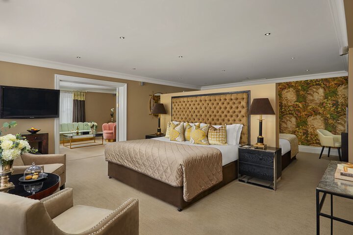 Room 7 of 57