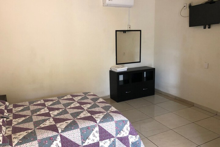 Room 6 of 7