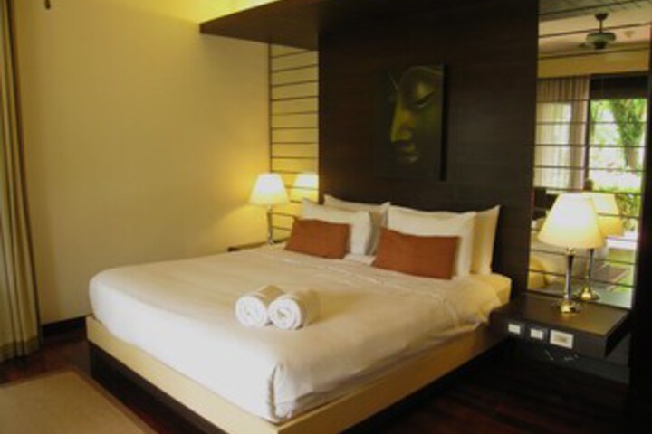 Room 26 of 42