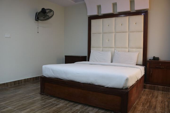Room 3 of 14