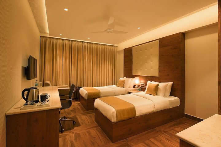 Room 6 of 39