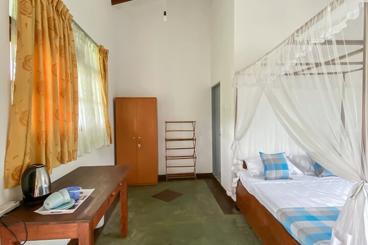 Room 19 of 38