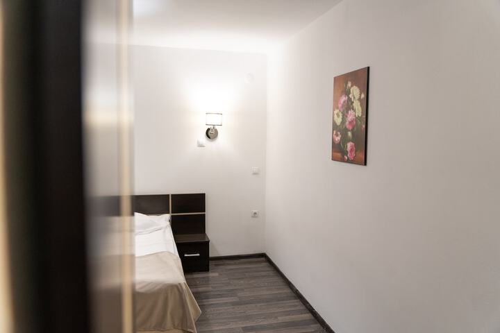 Room 19 of 51