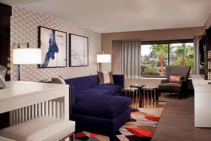 Room 15 of 108